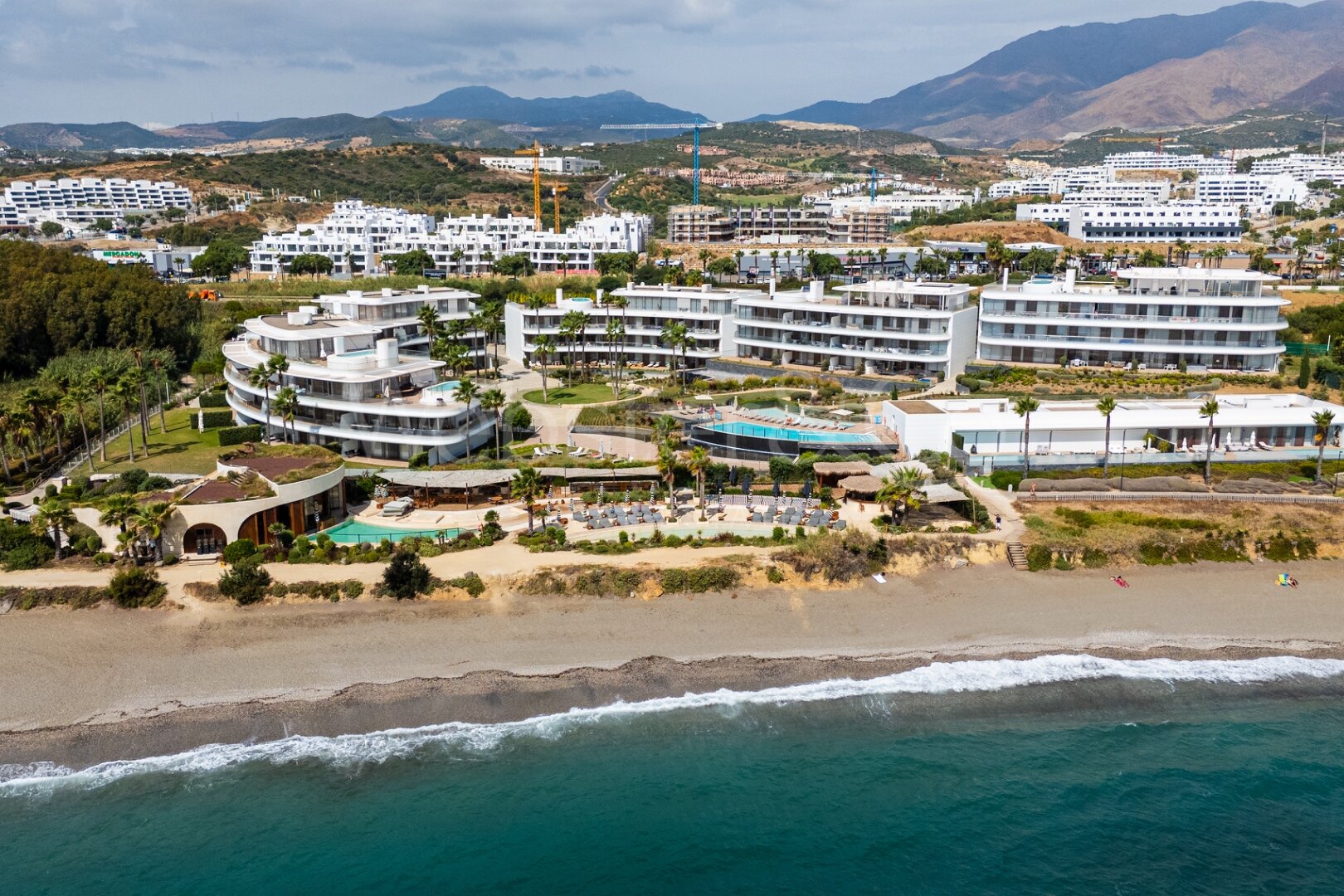 Apartamento Sea Breeze – Lujo en Estepona Playa