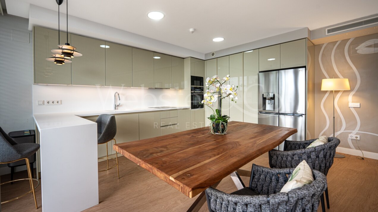 Apartment Sea Breeze - Beachfront in Estepona