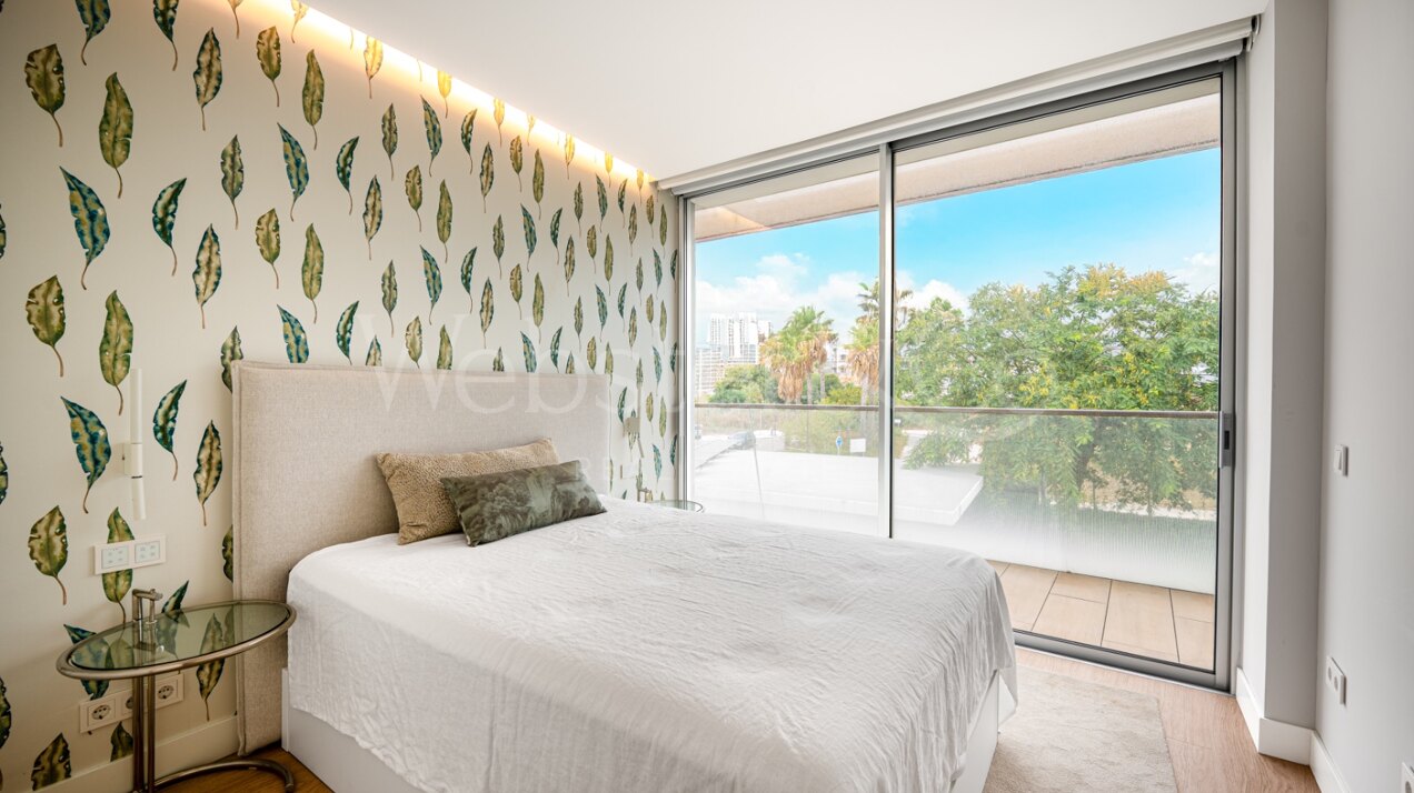 Apartment Sea Breeze - Beachfront in Estepona