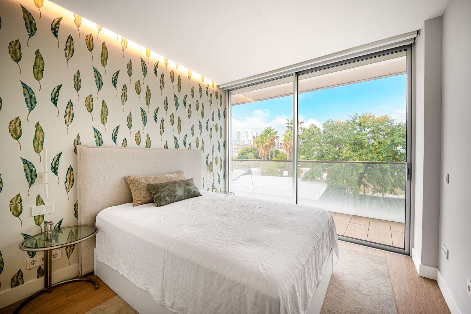 Apartment Sea Breeze - Beachfront in Estepona