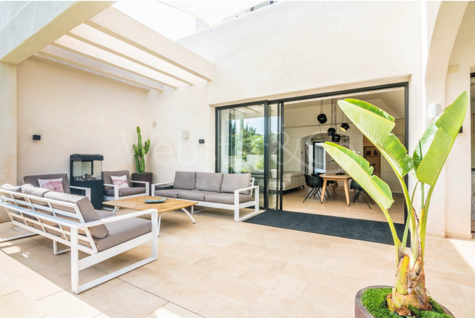 Villa Seashell – Luxury Living on the Beach