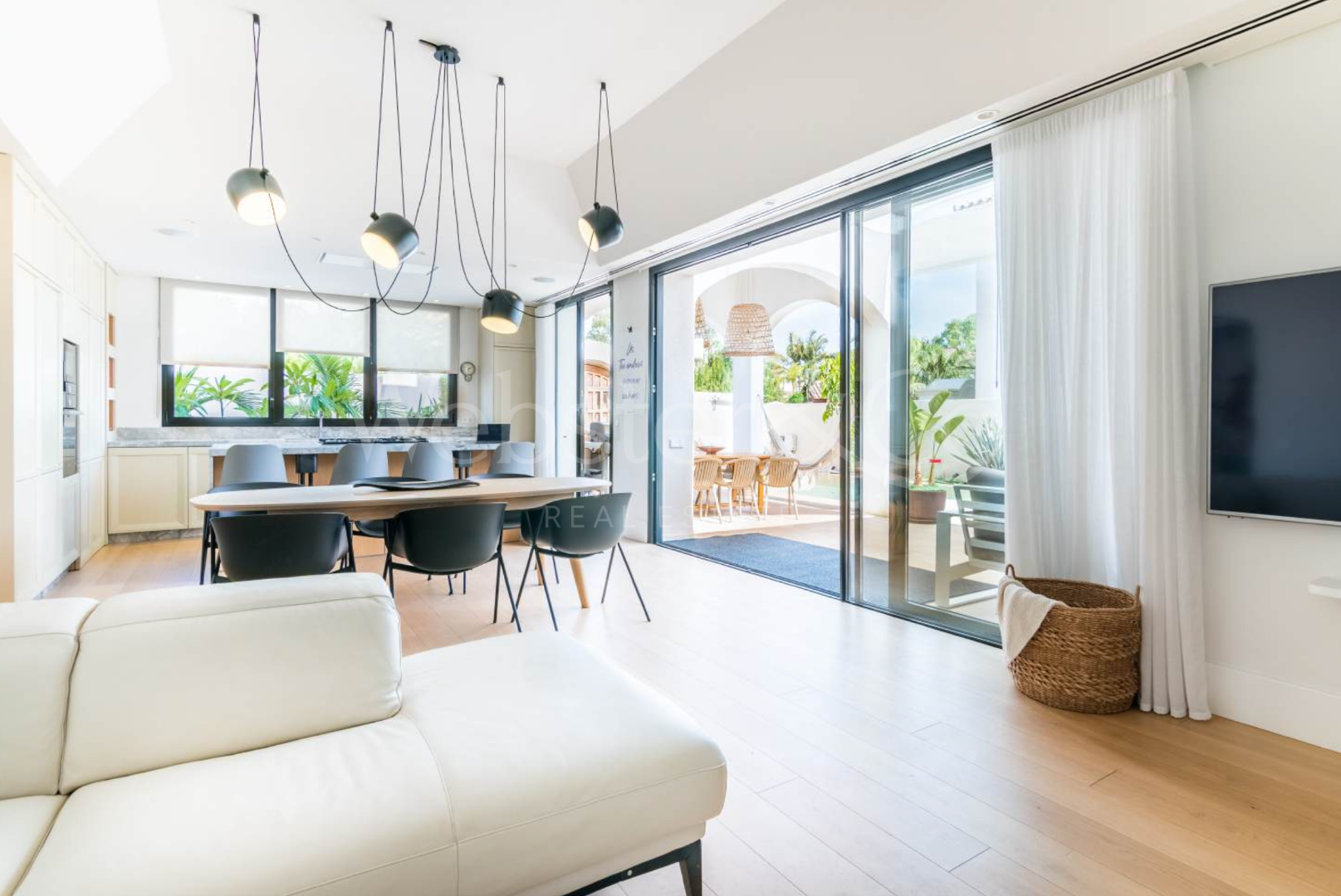 Villa Seashell – Luxury Living on the Beach