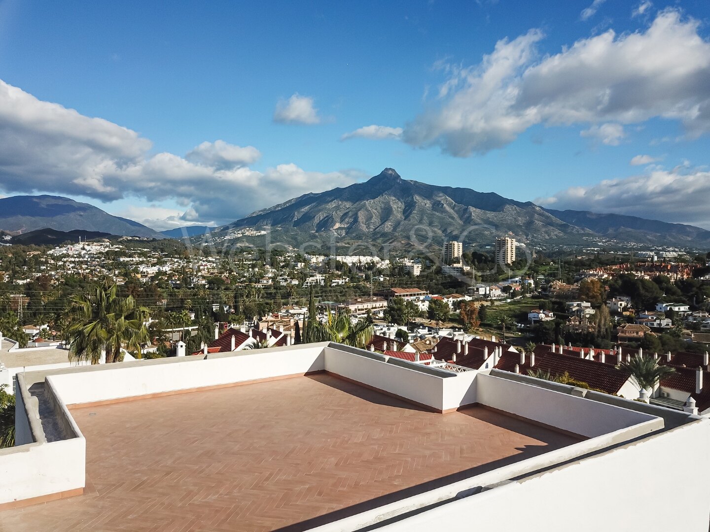 Apartment Valley View – Lujo en Nueva Andalucía