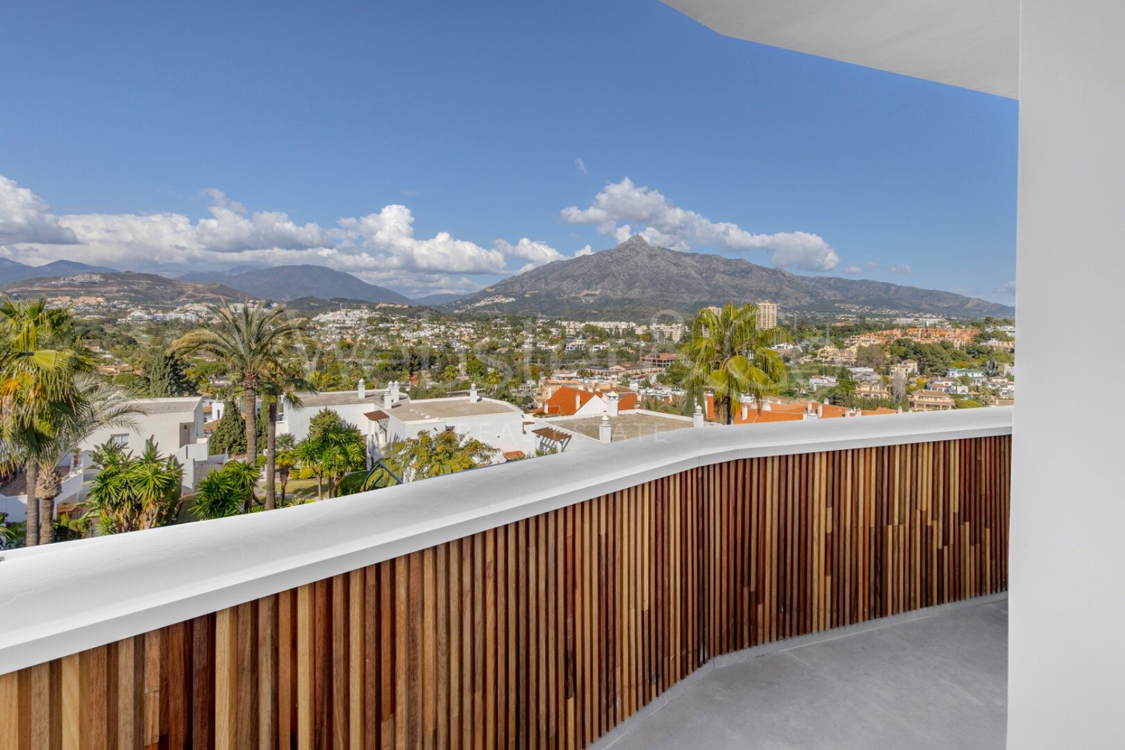 Apartment Valley View – Lujo en Nueva Andalucía