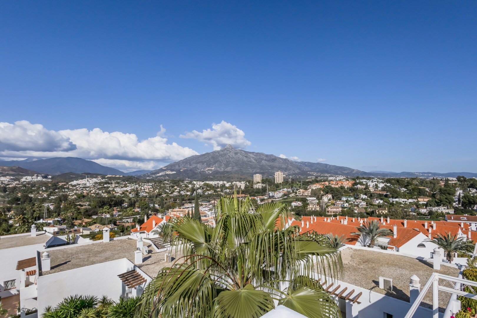 Apartment Valley View - Luxury in Nueva Andalucía
