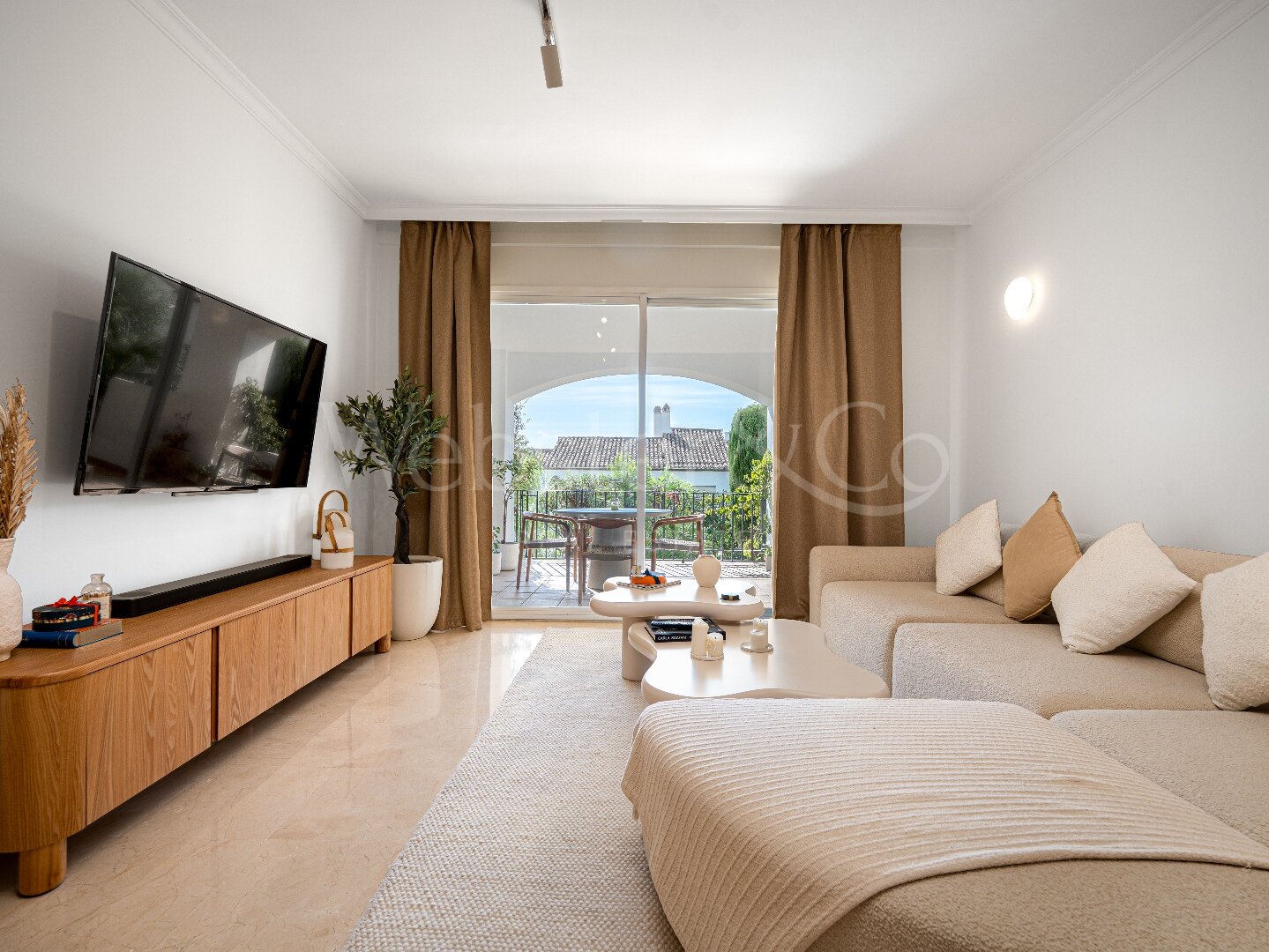 Apartamento Armonia – Vida Moderna en La Quinta