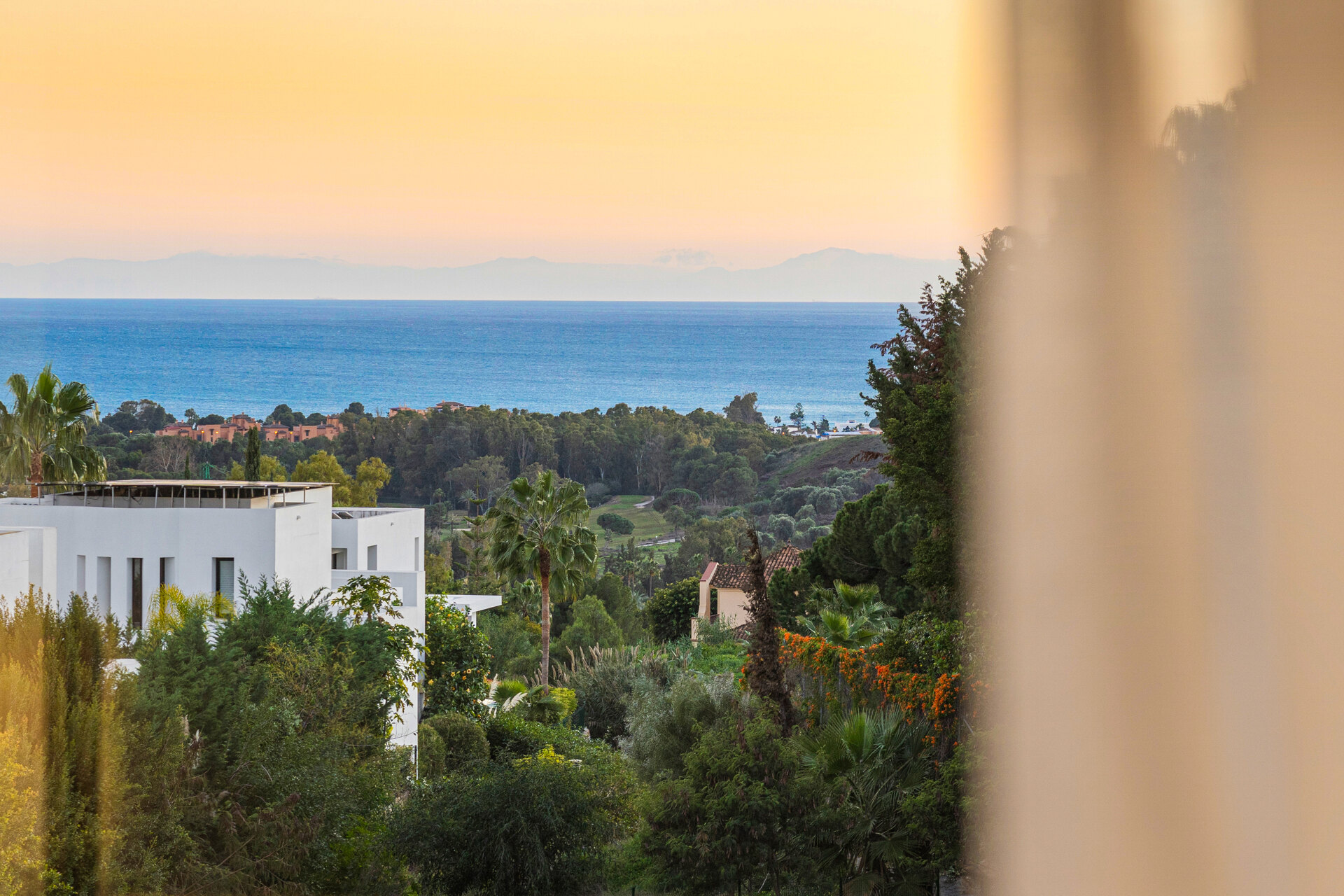 Villa 45, elegant villa in Mirador del Paraiso, Benahavis