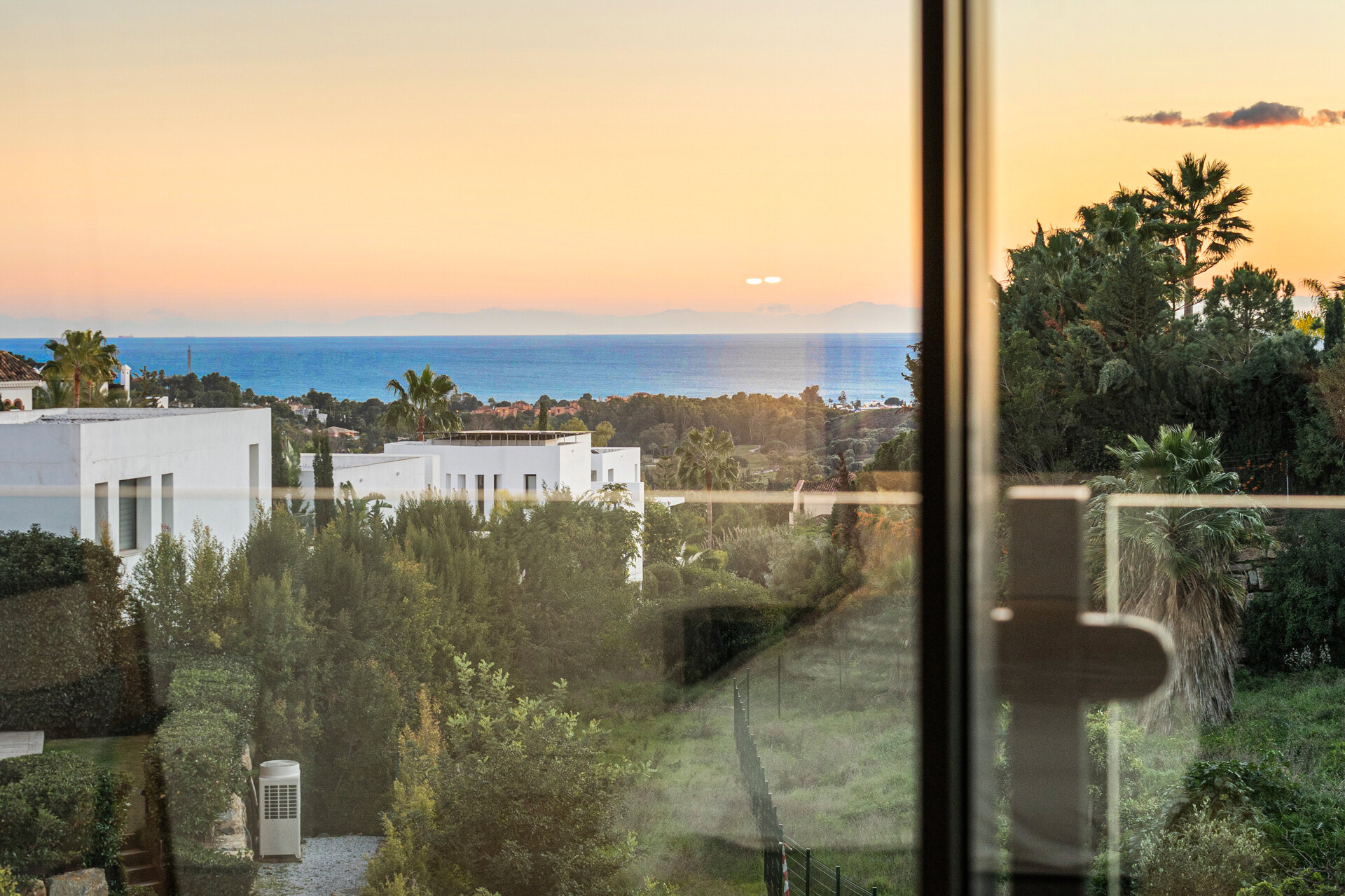 Villa 45, elegant villa in Mirador del Paraiso, Benahavis