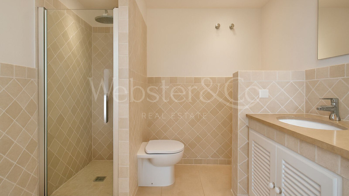 Townhouse Rosa - Andalucian Elegance in Estepona