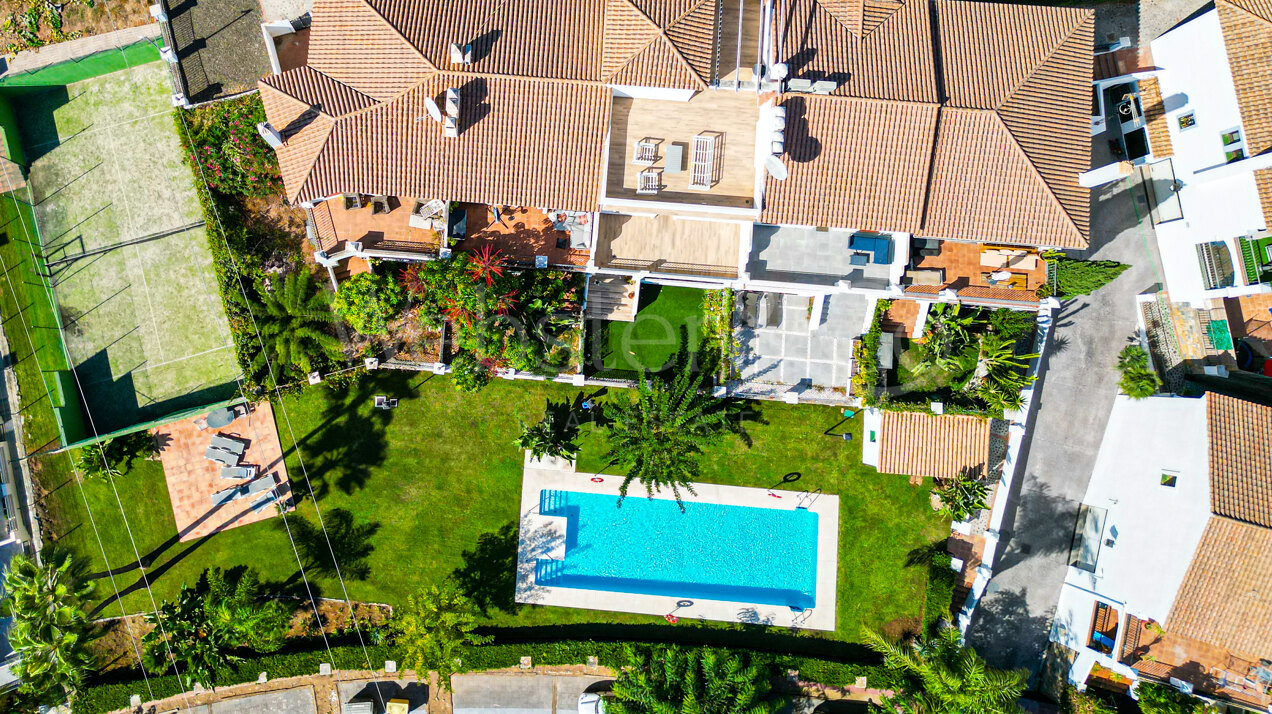 Townhouse Rosa - Andalucian Elegance in Estepona
