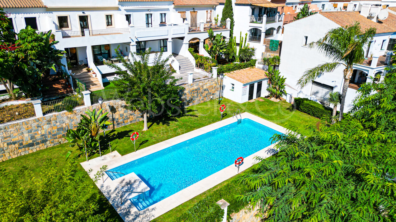 Townhouse Rosa - Andalucian Elegance in Estepona