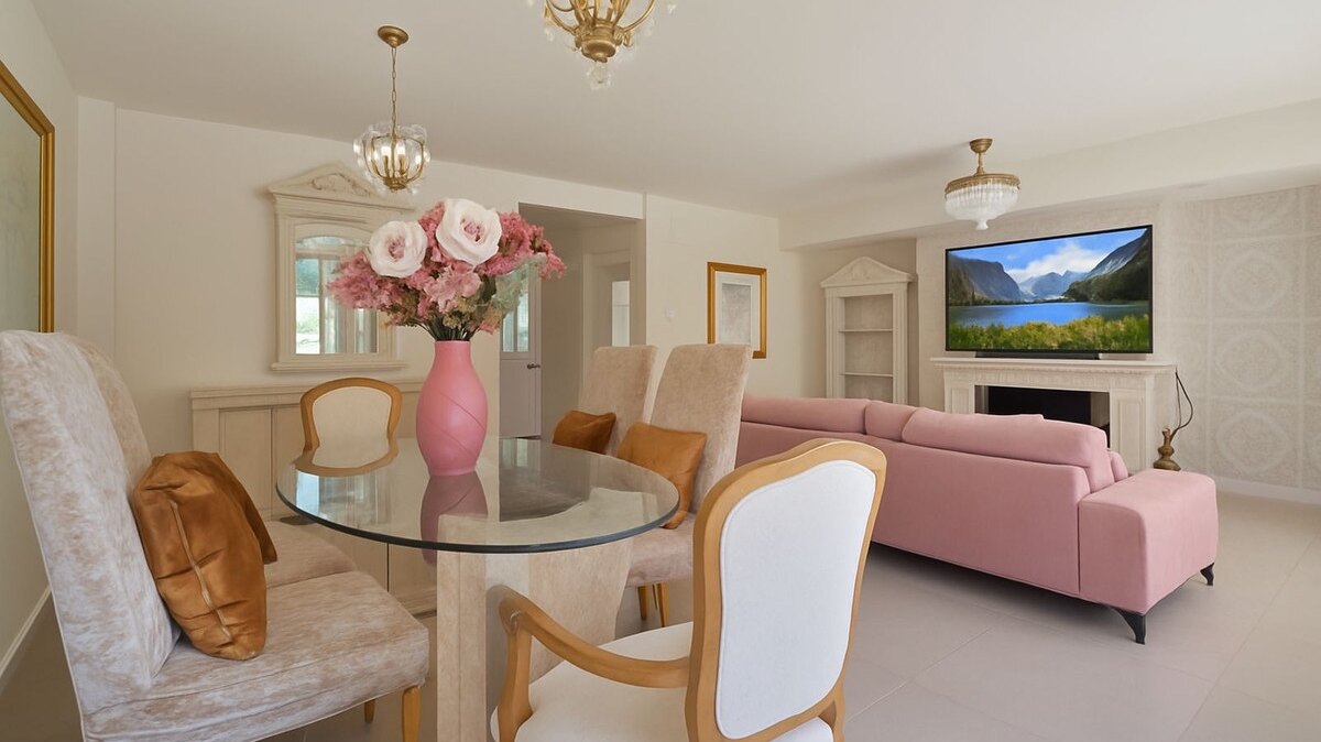 Townhouse Rosa - Andalucian Elegance in Estepona
