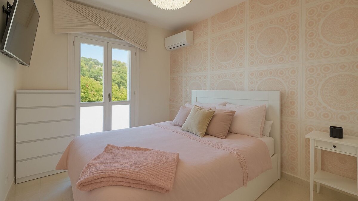 Townhouse Rosa - Andalucian Elegance in Estepona