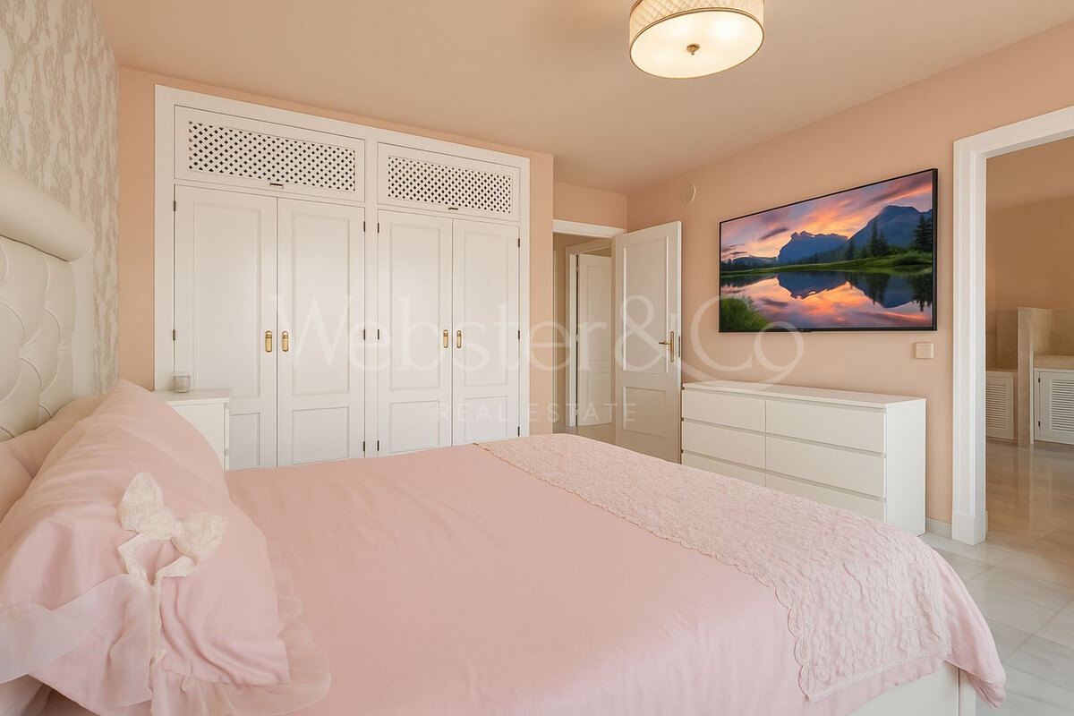 Townhouse Rosa - Andalucian Elegance in Estepona