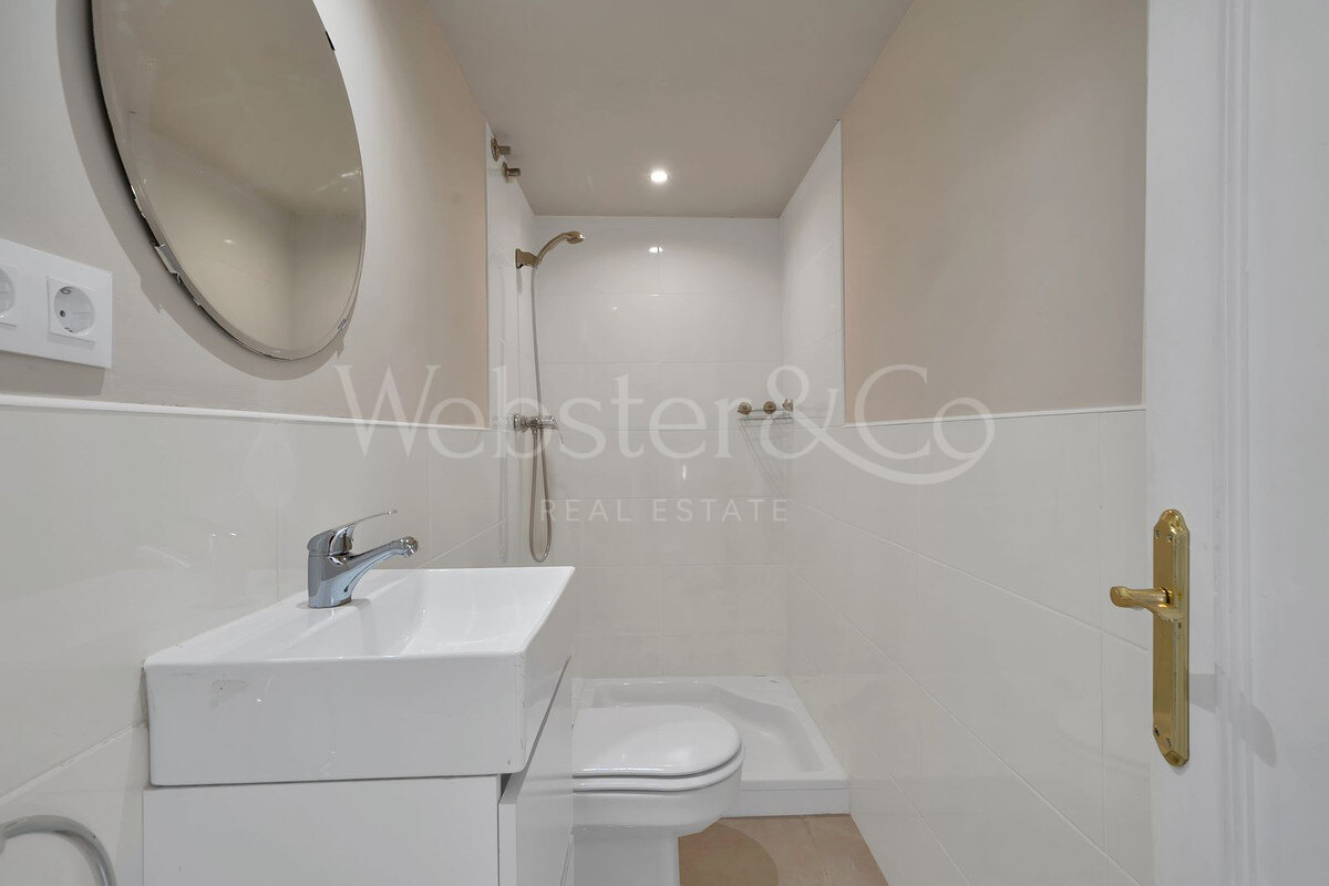 Townhouse Rosa - Andalucian Elegance in Estepona