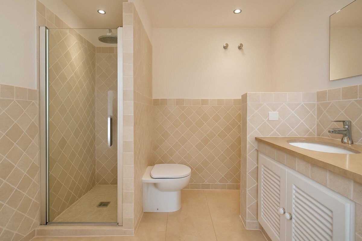 Townhouse Rosa - Andalucian Elegance in Estepona