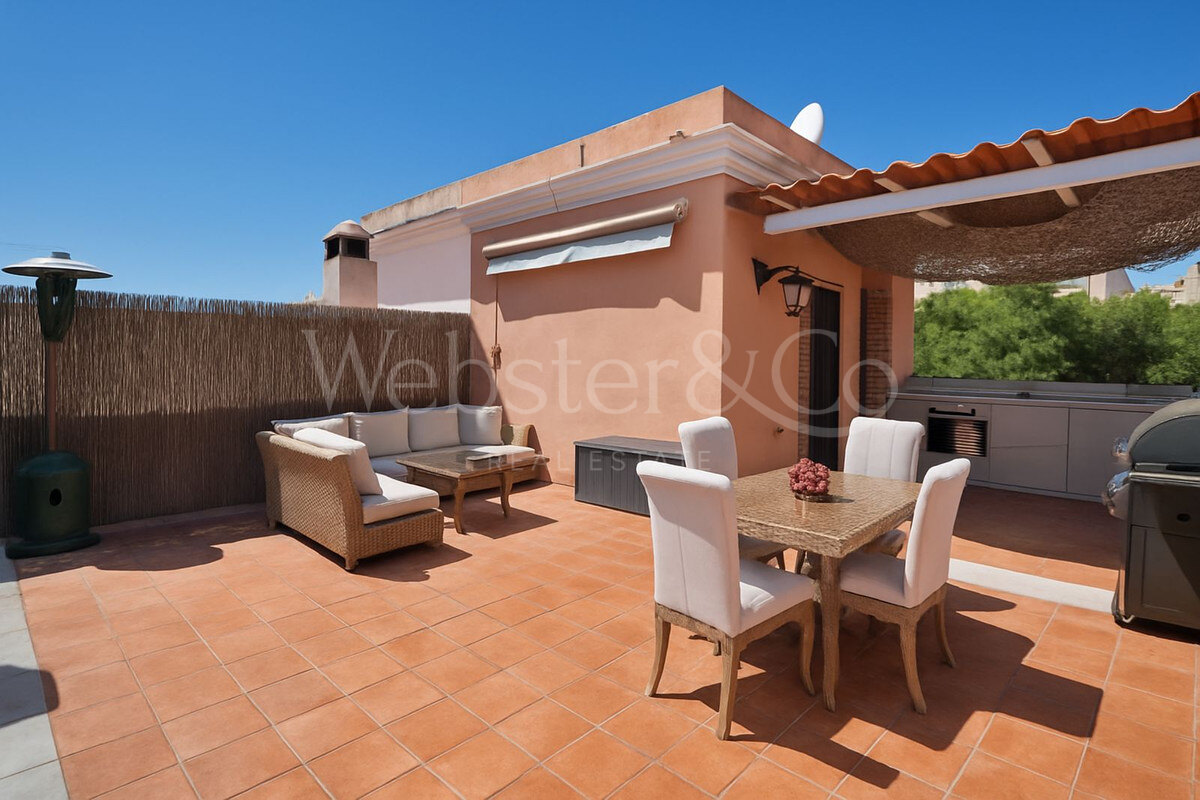 Townhouse Rosa - Andalucian Elegance in Estepona