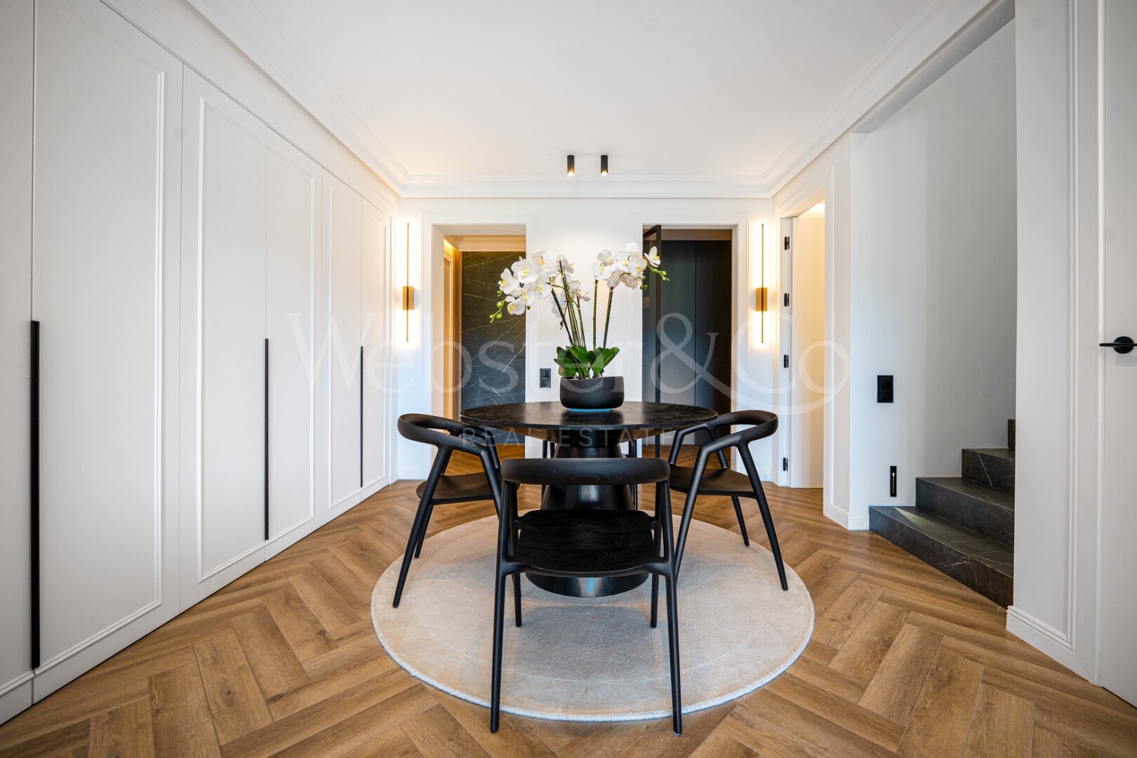 Townhouse The Nest - Renovated Elegance in Benahavís