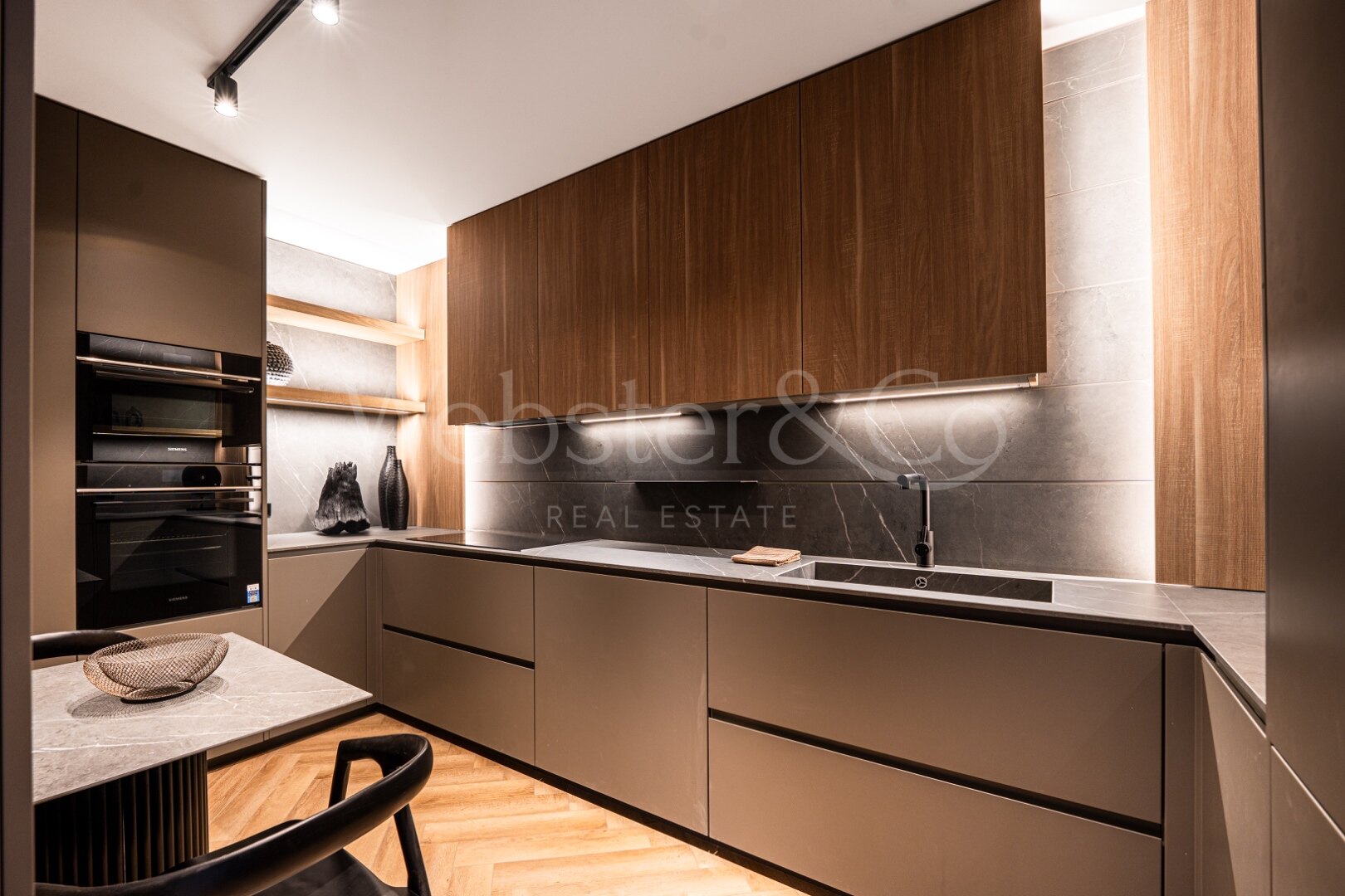 Townhouse The Nest - Renovated Elegance in Benahavís