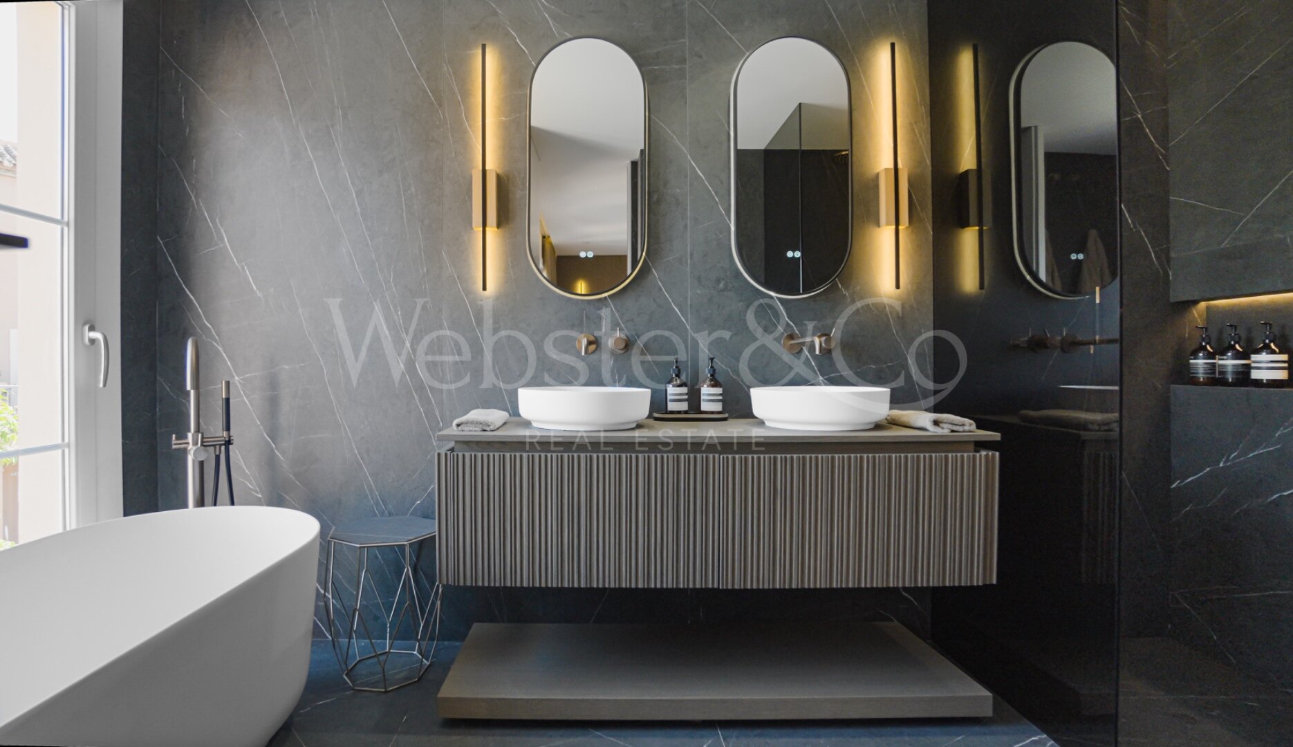 Townhouse The Nest - Renovated Elegance in Benahavís