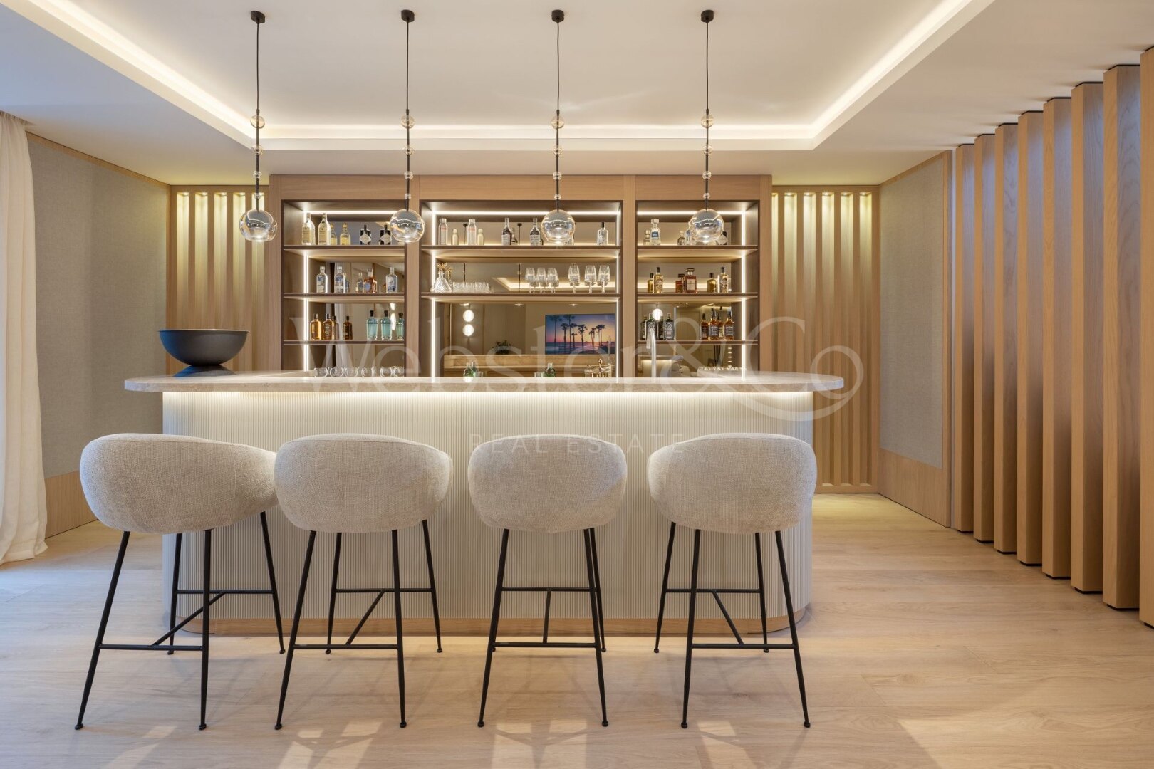 Villa Solace – Hogar Exquisita en Monte Halcones