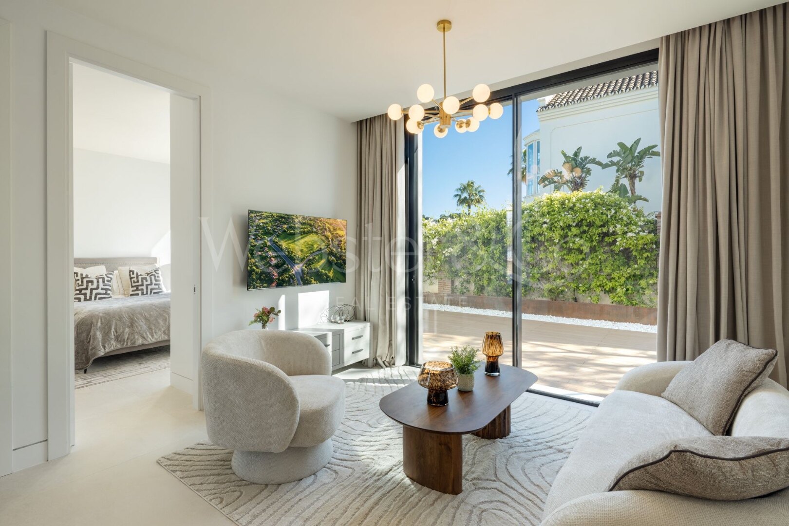 Villa Solace – Hogar Exquisita en Monte Halcones