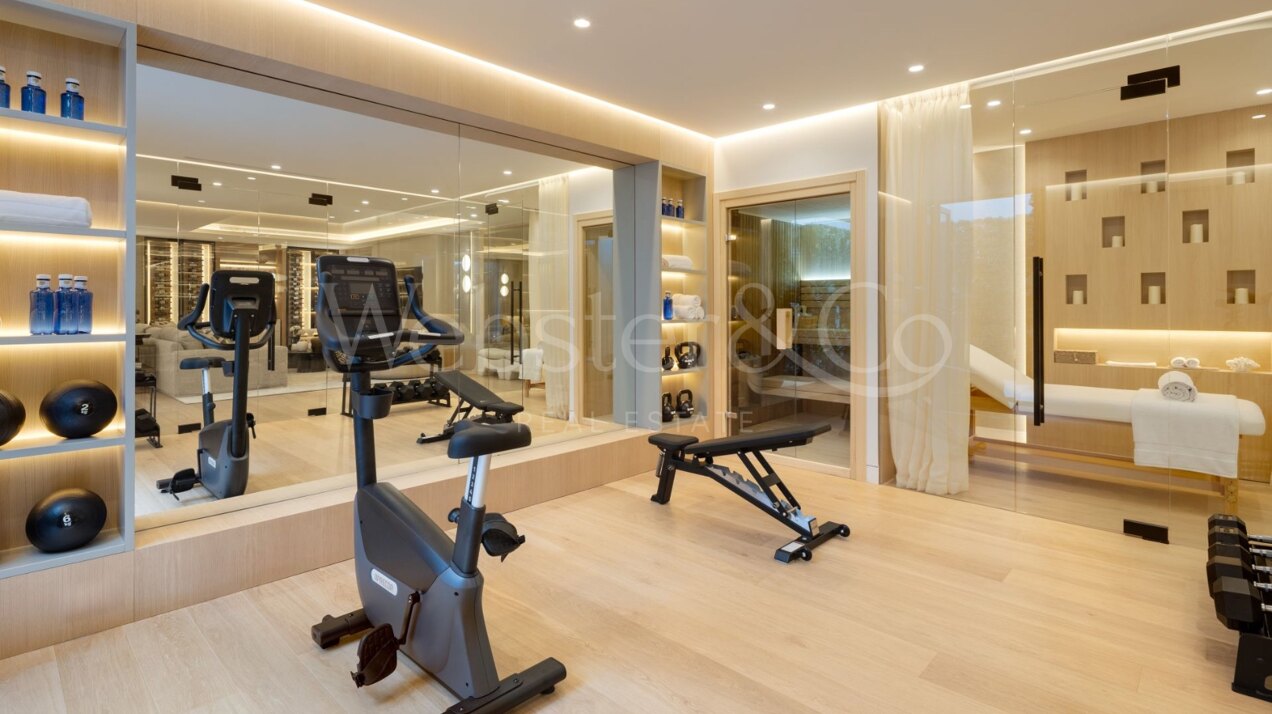 Villa Solace - Exquisite Home in Monte Halcones