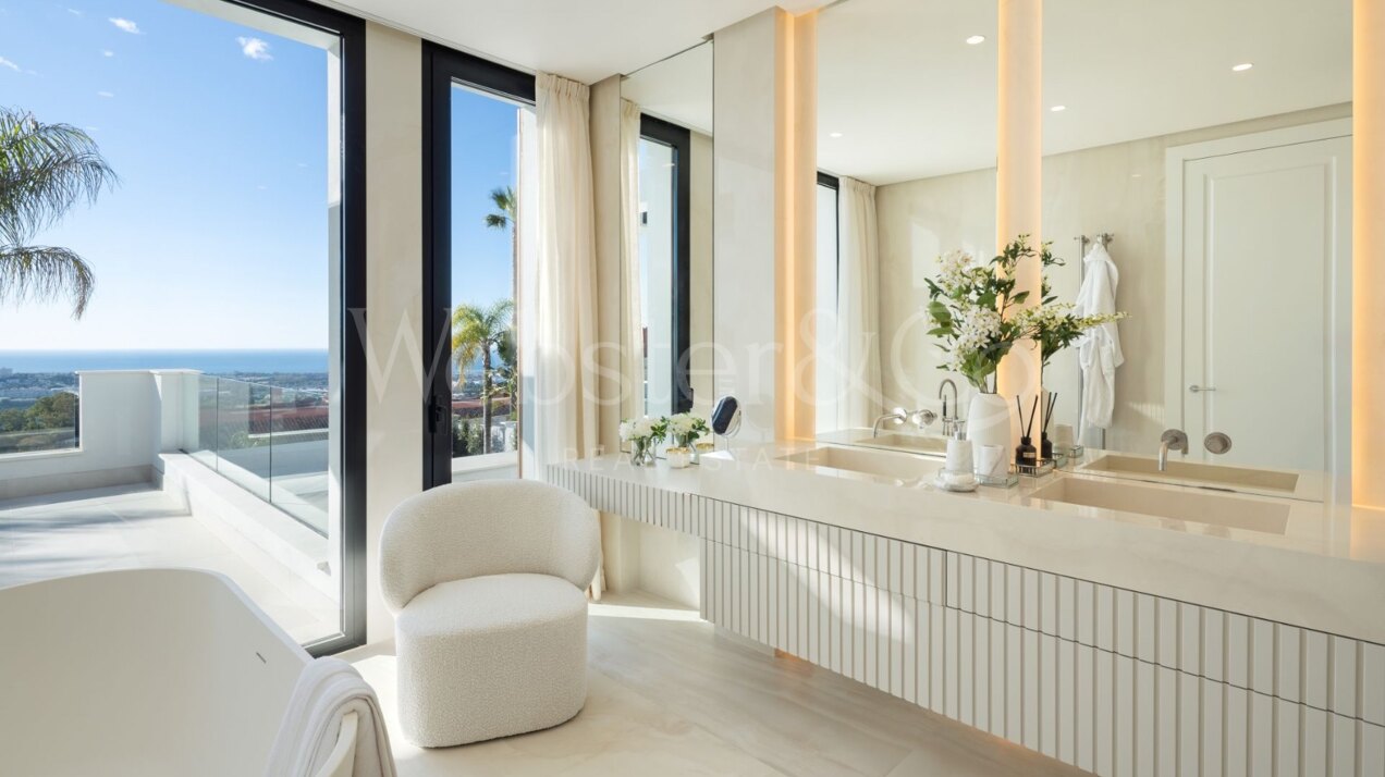 Villa Solace - Exquisite Home in Monte Halcones