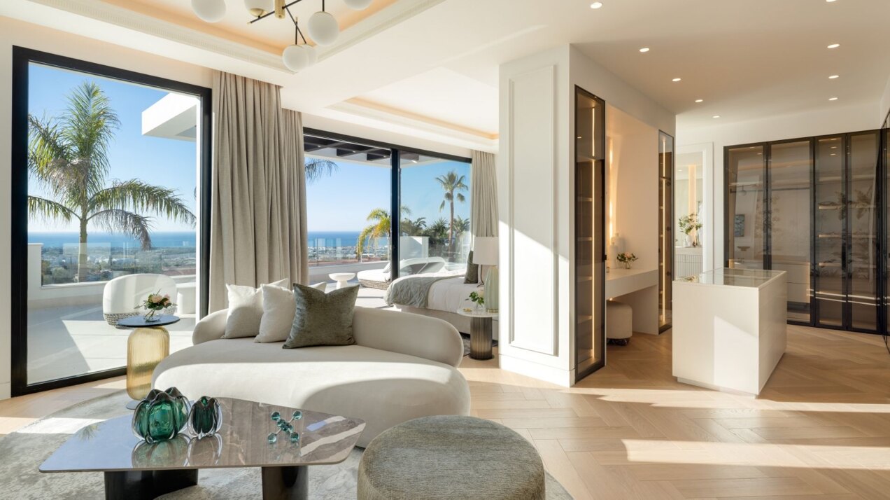Striking residence offers a life of sophistication