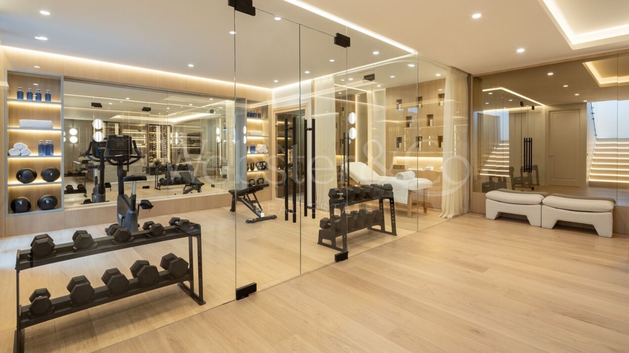 Villa Solace - Exquisite Home in Monte Halcones