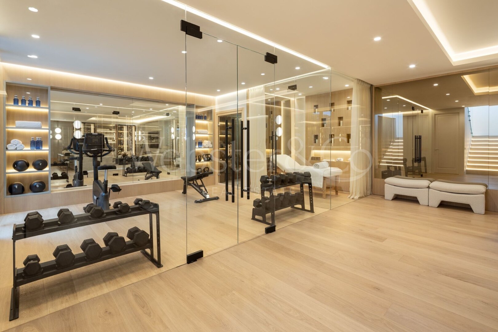 Villa Solace – Hogar Exquisita en Monte Halcones