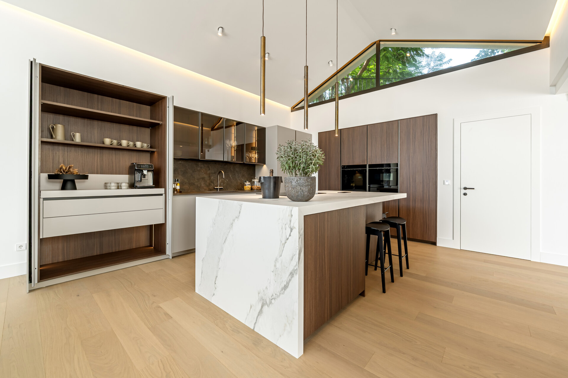 Exquisitely renovated Andalusian-style residence