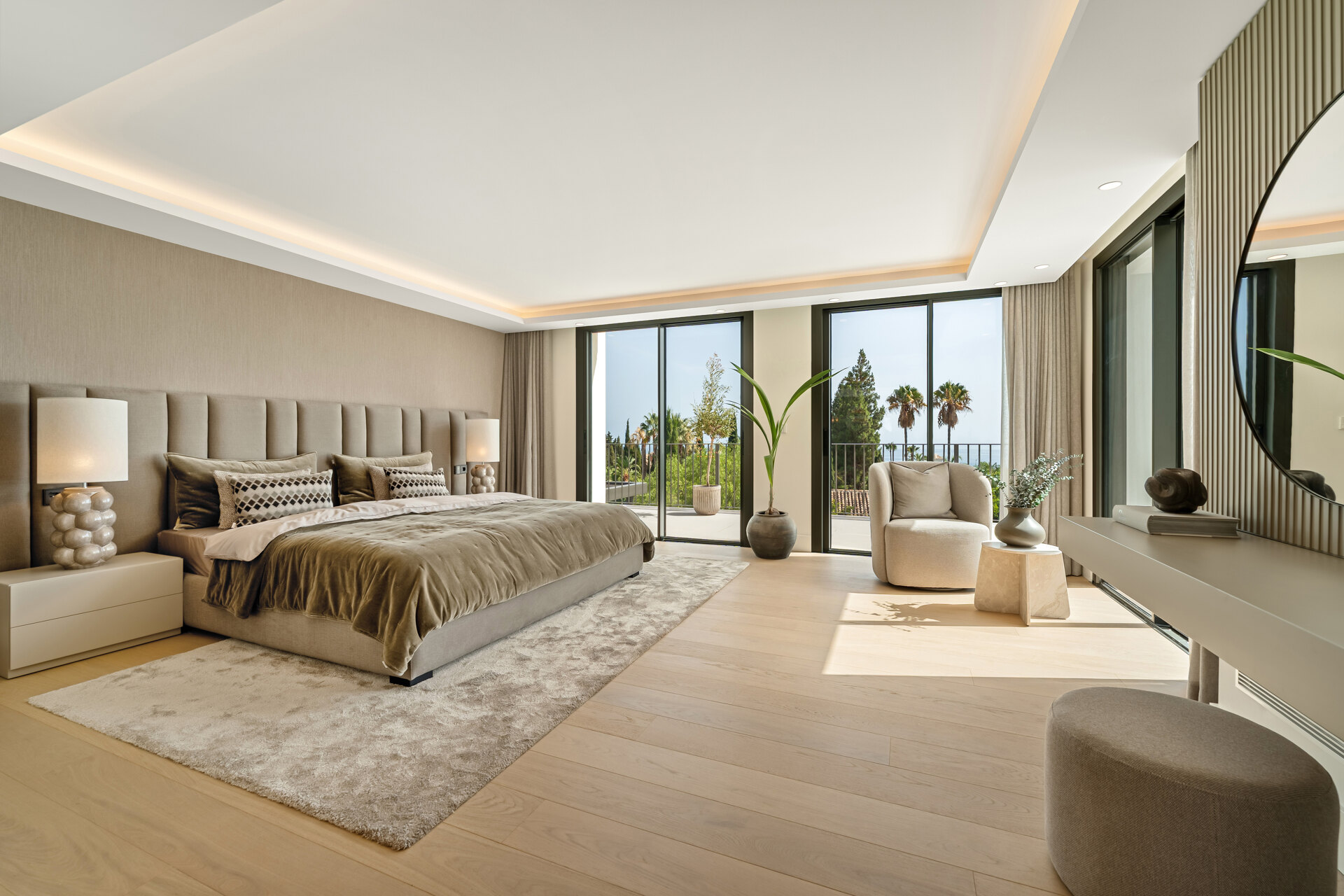 Exquisitely renovated Andalusian-style residence