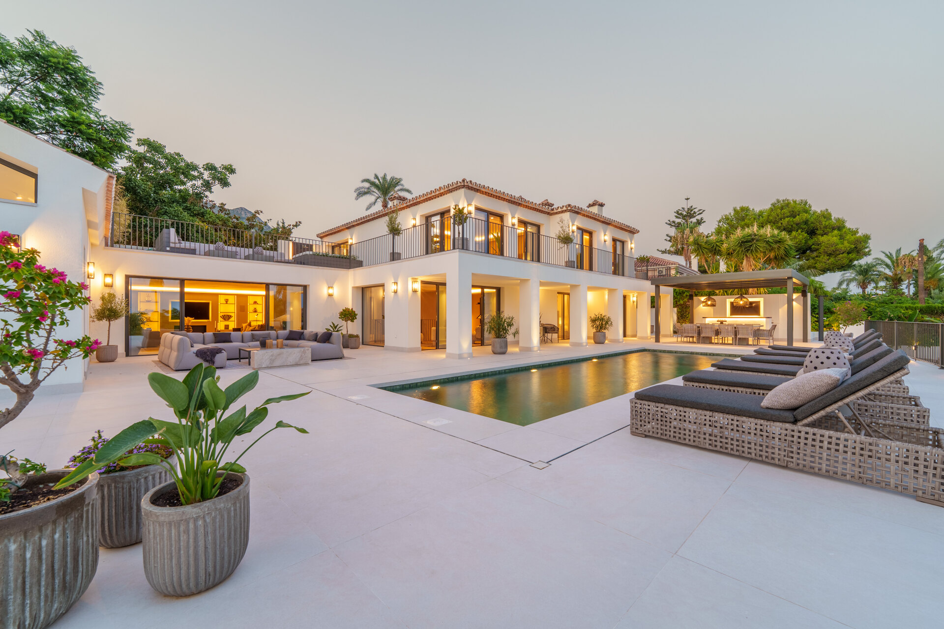 Exquisitely renovated Andalusian-style residence