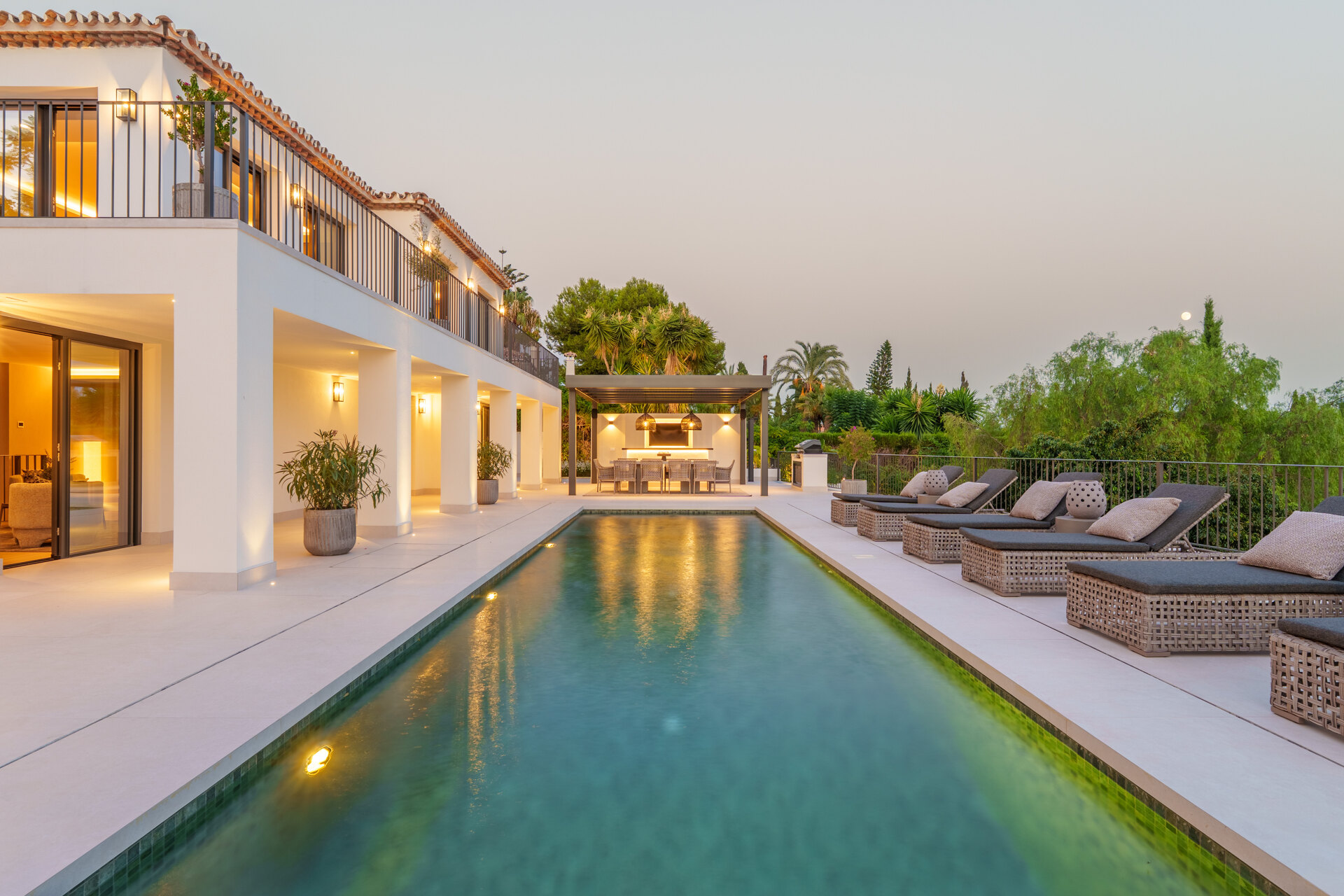 Exquisitely renovated Andalusian-style residence