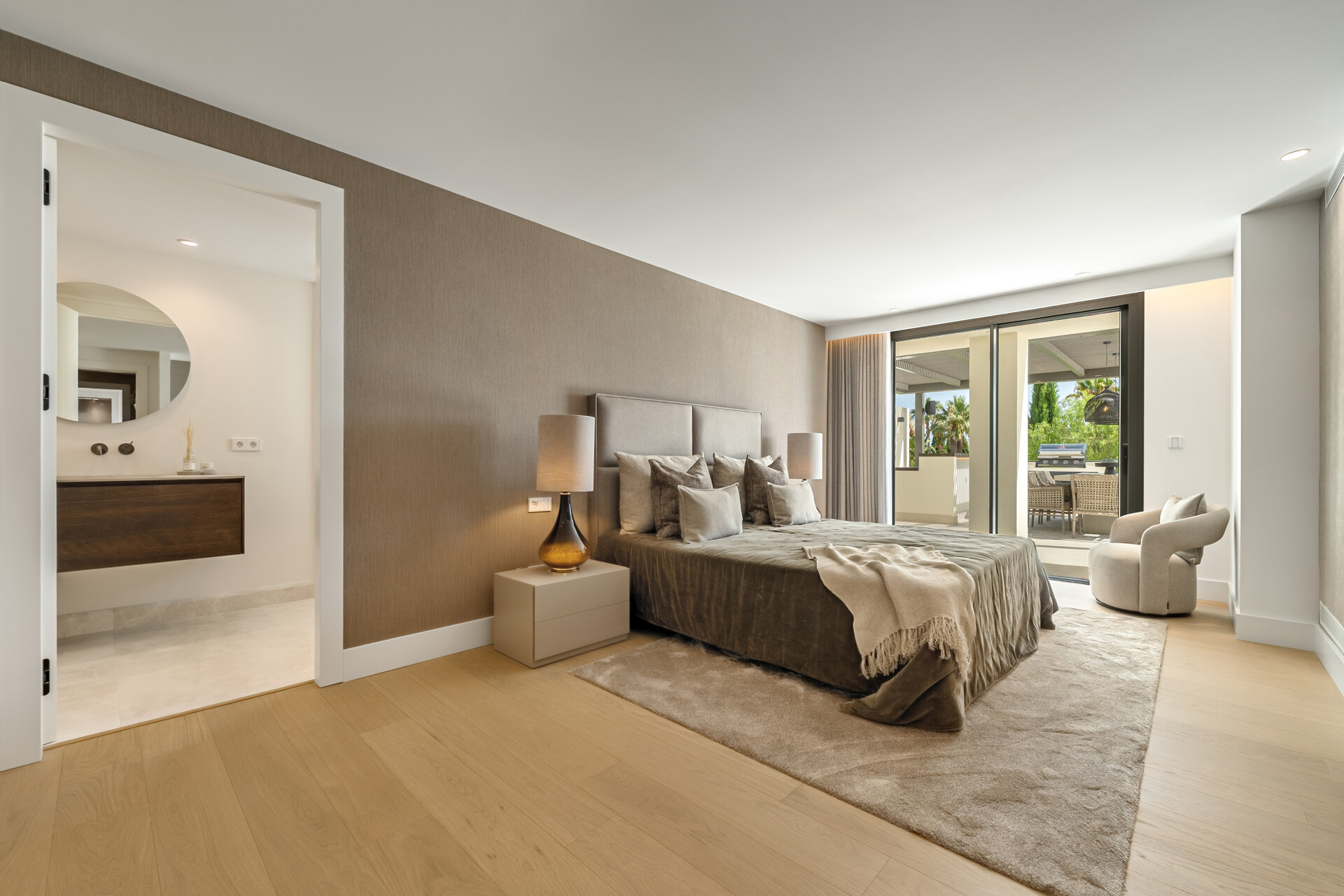 Exquisitely renovated Andalusian-style residence