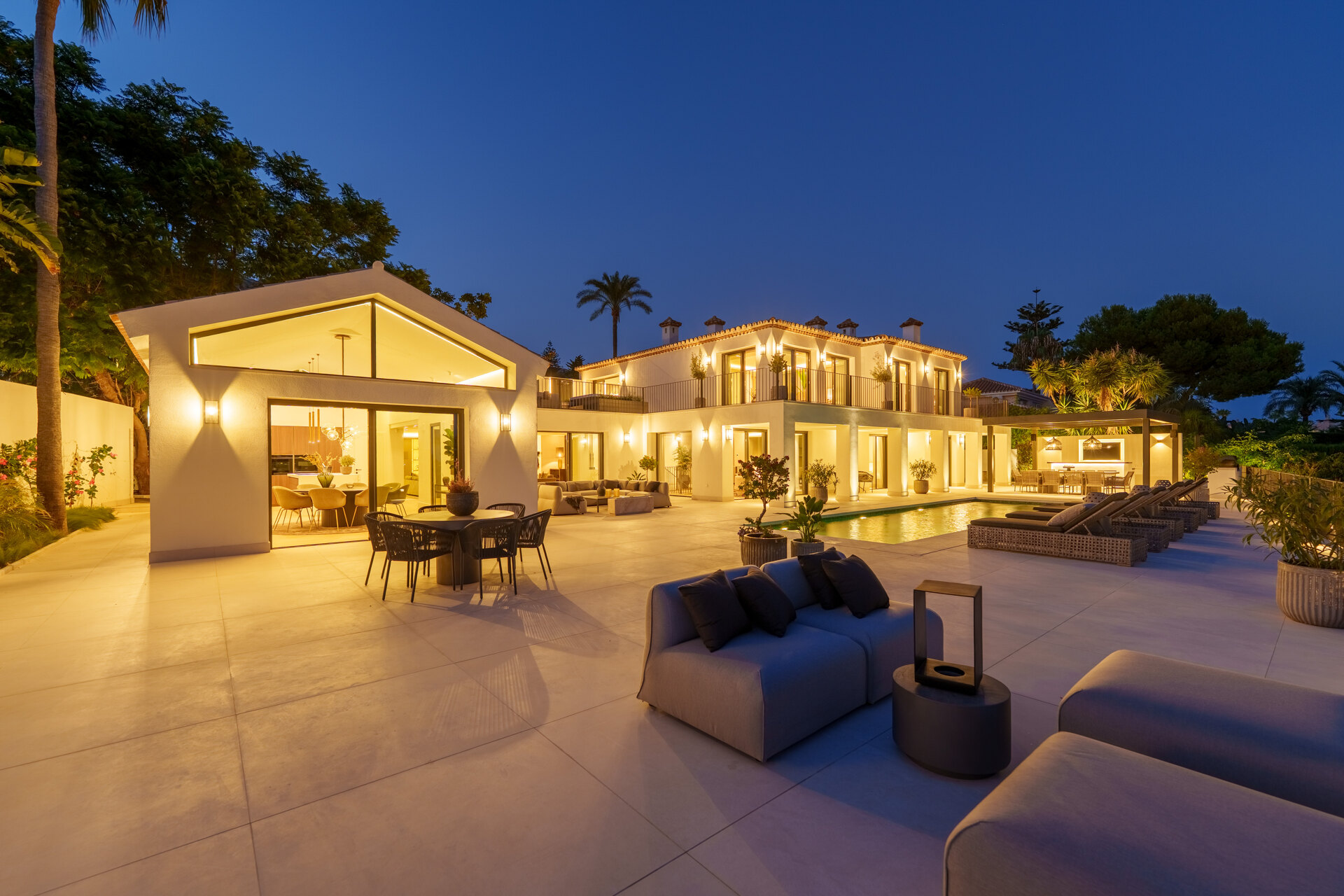 Exquisitely renovated Andalusian-style residence