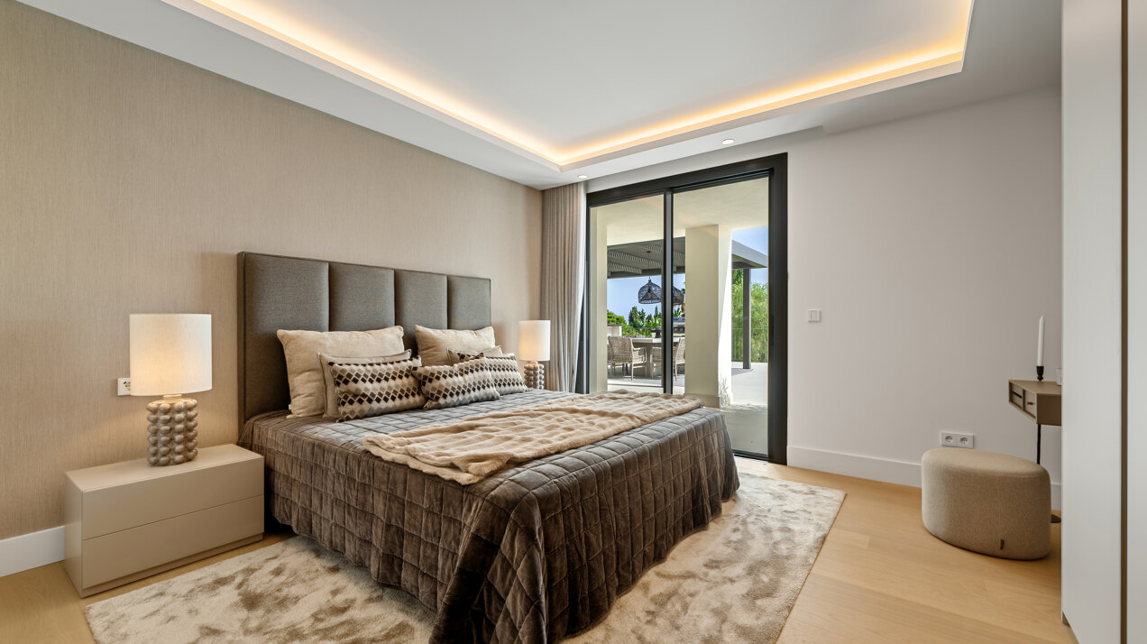 Exquisitely renovated Andalusian-style residence