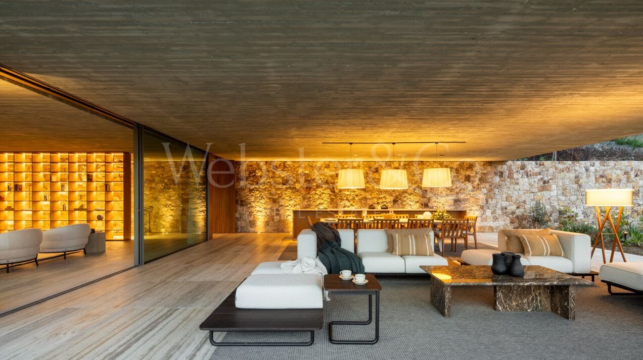 Villa Alia - Striking Property in El Madroñal