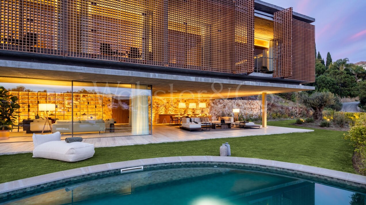 Villa Alia - Striking Property in El Madroñal