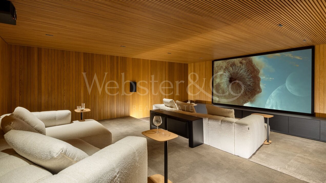 Villa Alia - Striking Property in El Madroñal