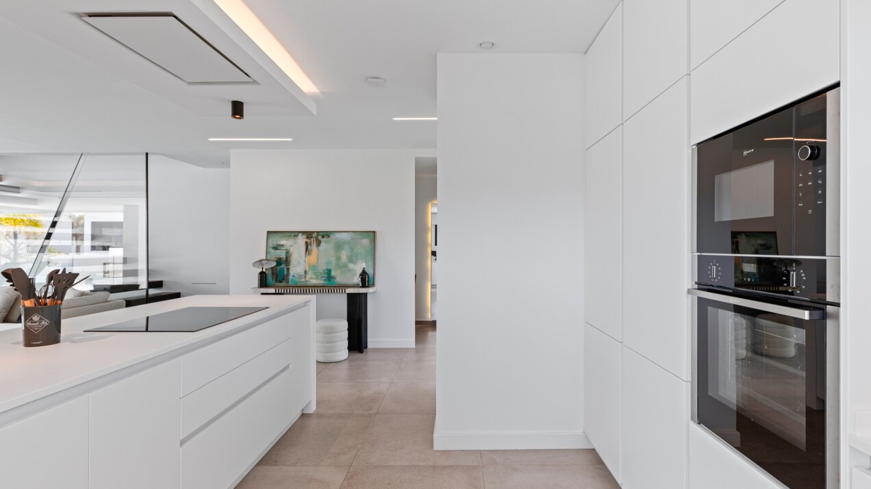Modern Beachside Villa in El Campanario