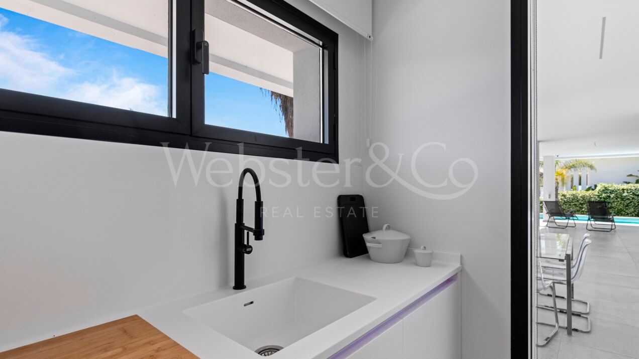 Villa Noble - New Contemporary Villa, El Campanario