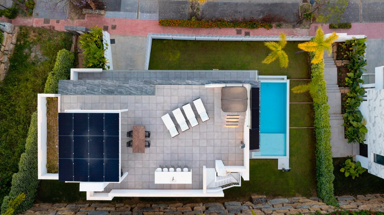 Modern Beachside Villa in El Campanario