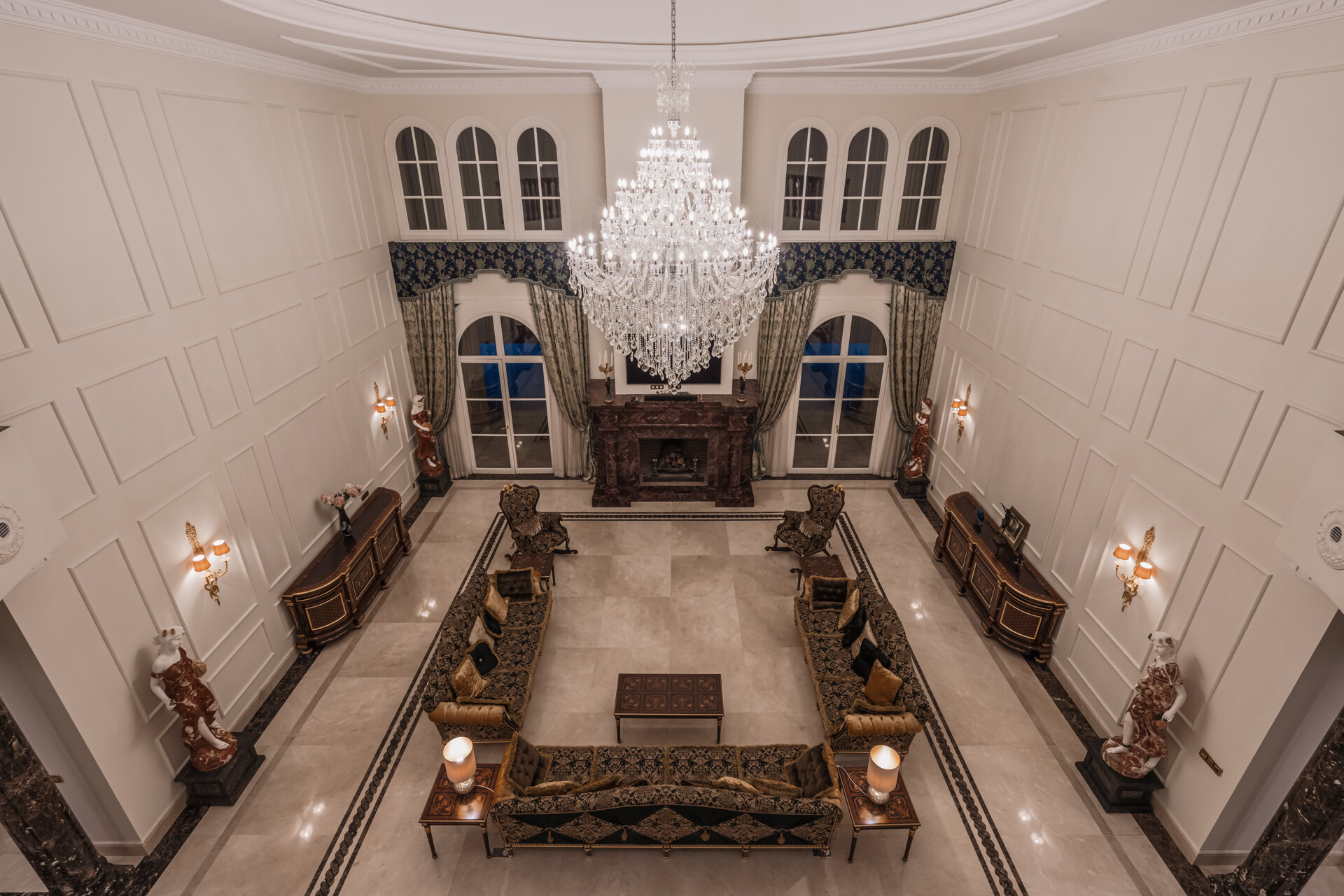 Elegante residencia que fusiona lo clásico y moderno