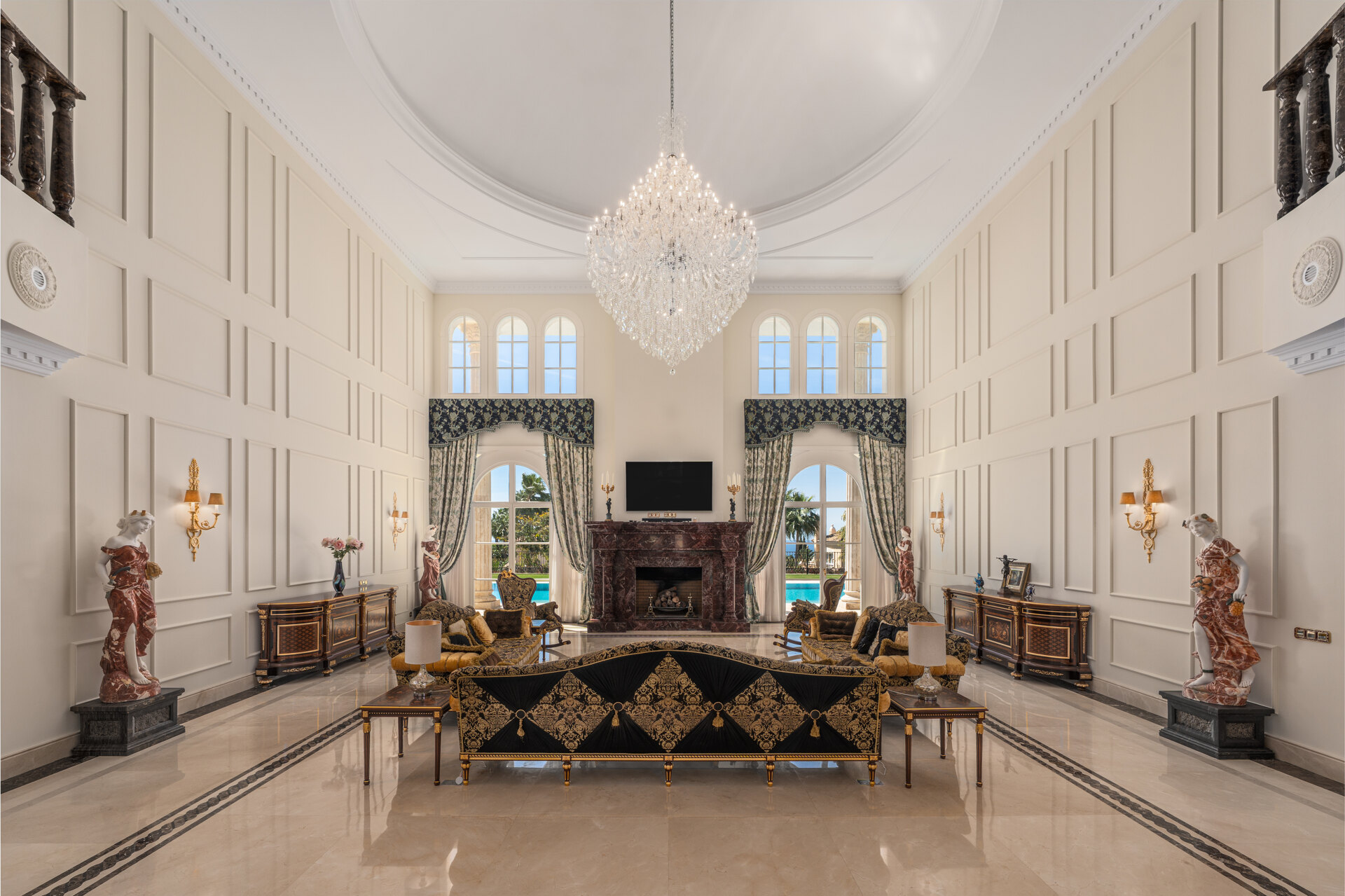Elegante residencia que fusiona lo clásico y moderno