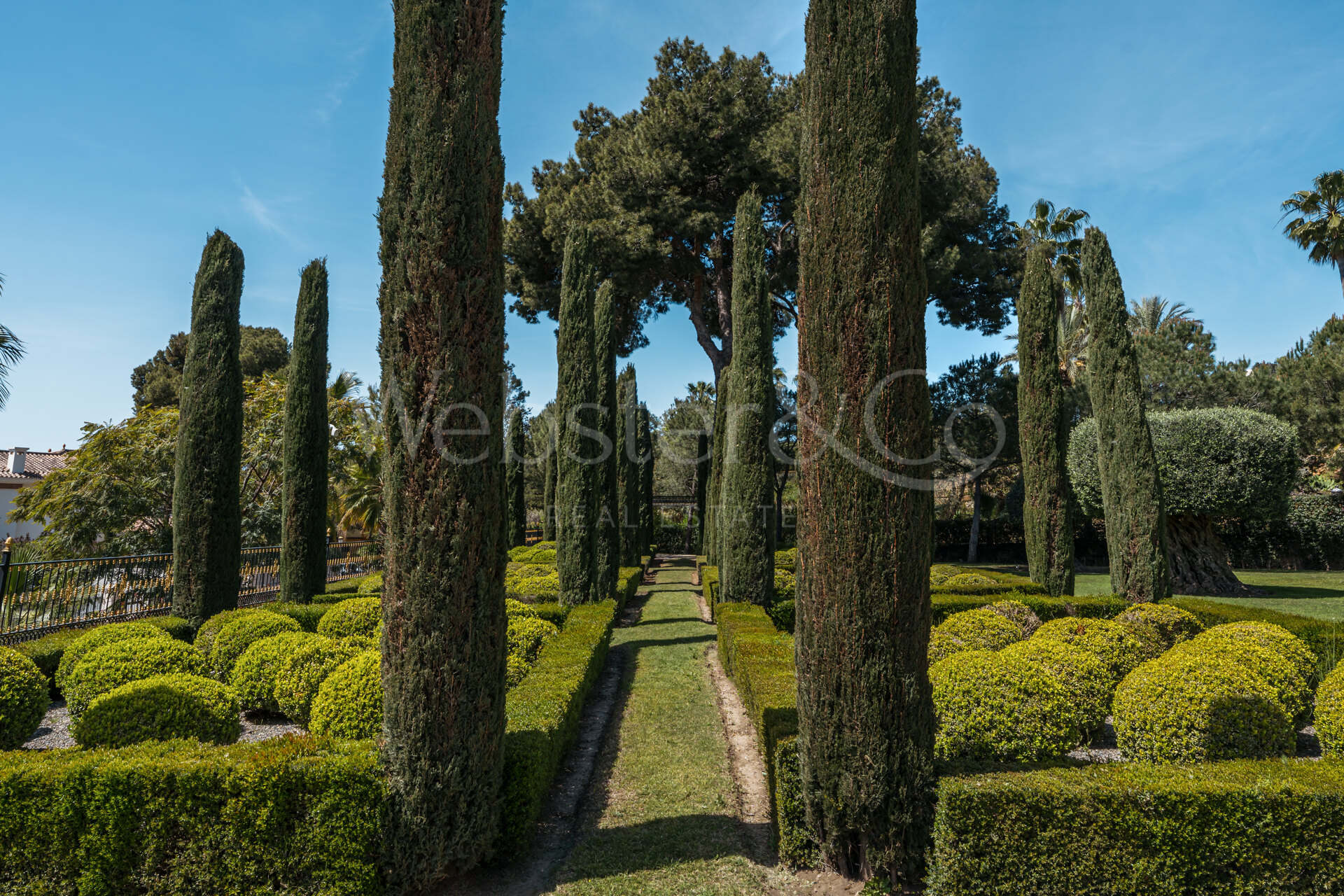 Villa Sinfonia - Classical Elegance in Sierra Blanca