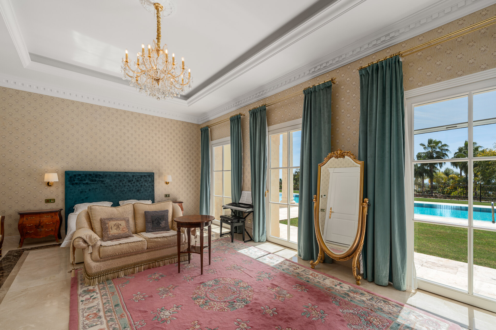 Elegante residencia que fusiona lo clásico y moderno