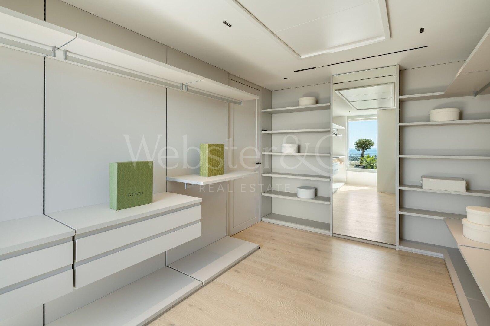 Villa Aguila - Luxury Home in Monte Halcones