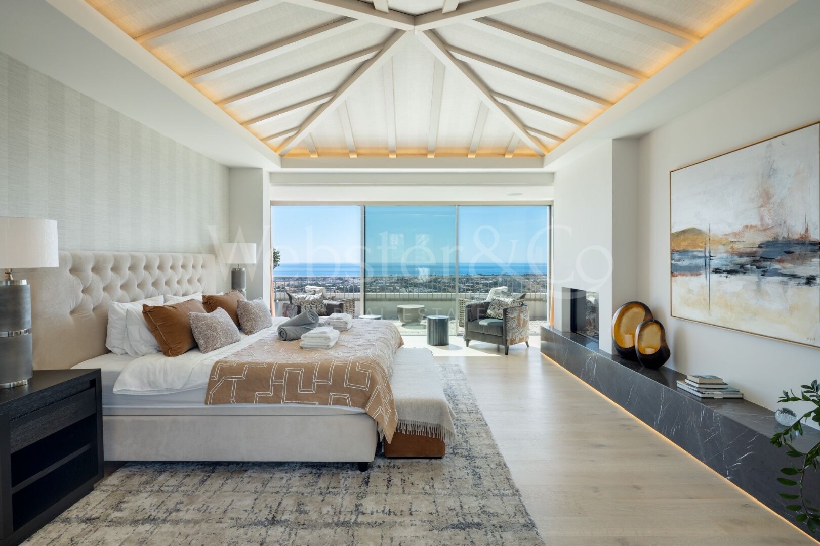 Villa Aguila - Luxury Home in Monte Halcones